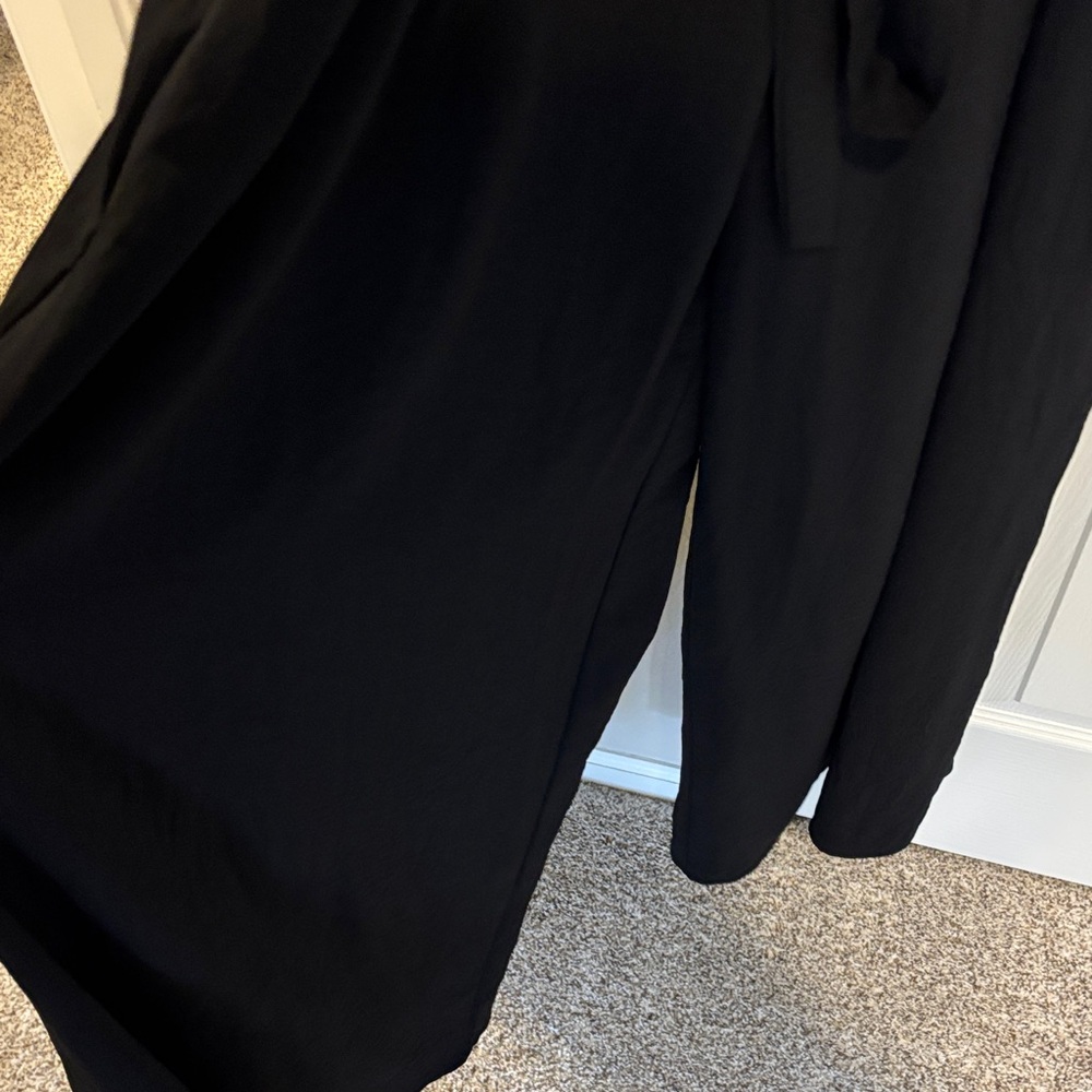 ARULA Elegant Black Jumpsuit - Picture 3 of 7